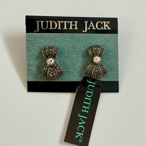 Pair of NWT Judith Jack earrings.